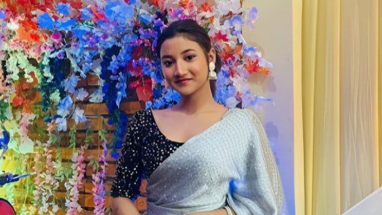 ඔන්න හැමෝම හොයපු එයාගේ ලීක් එක